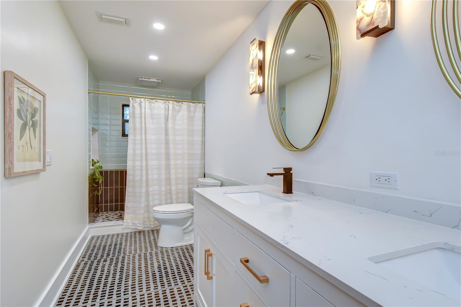 BLOOMINGDALE - Residential