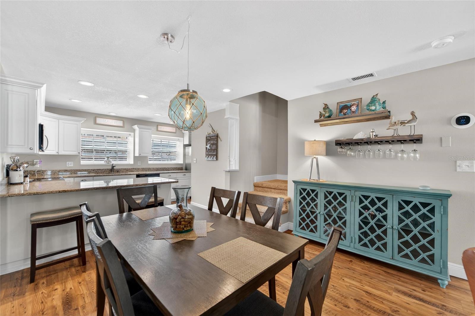 SUNSET REEF - Residential