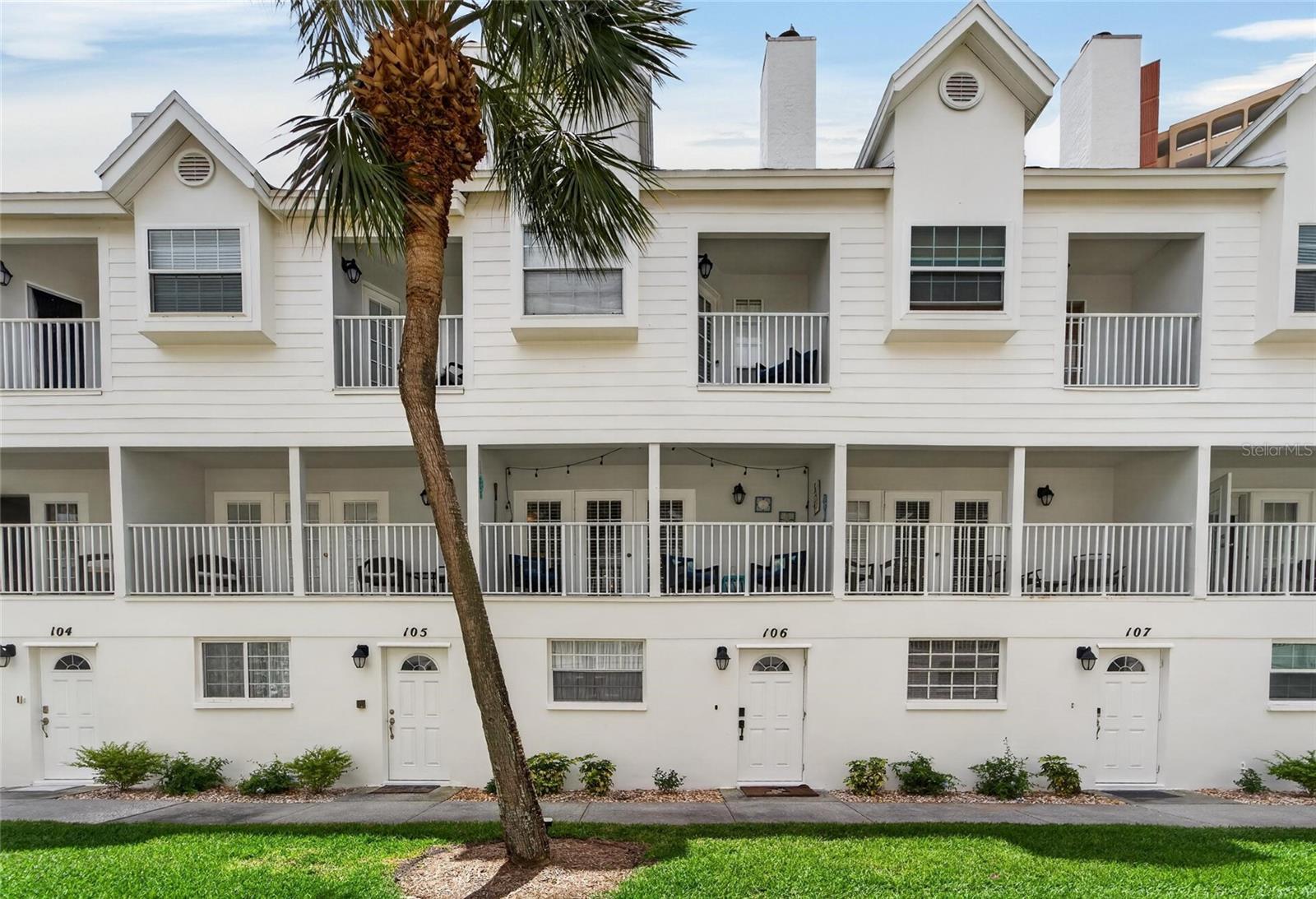 SUNSET REEF - Residential