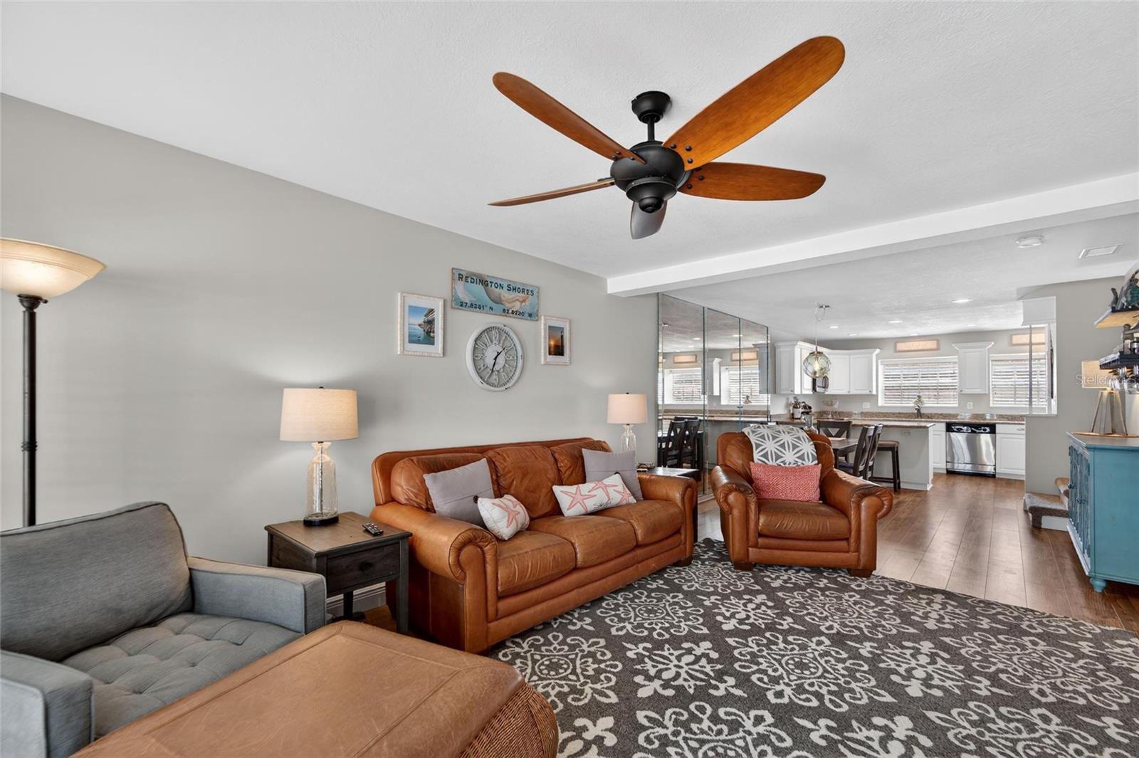 SUNSET REEF - Residential