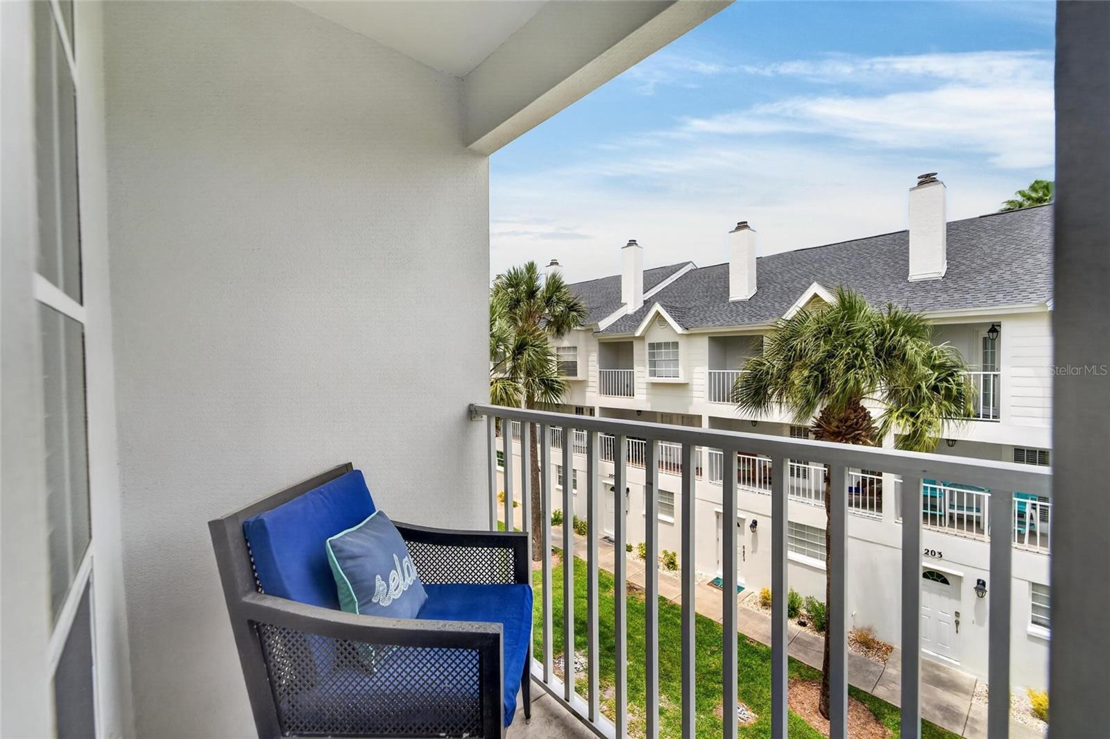 SUNSET REEF - Residential