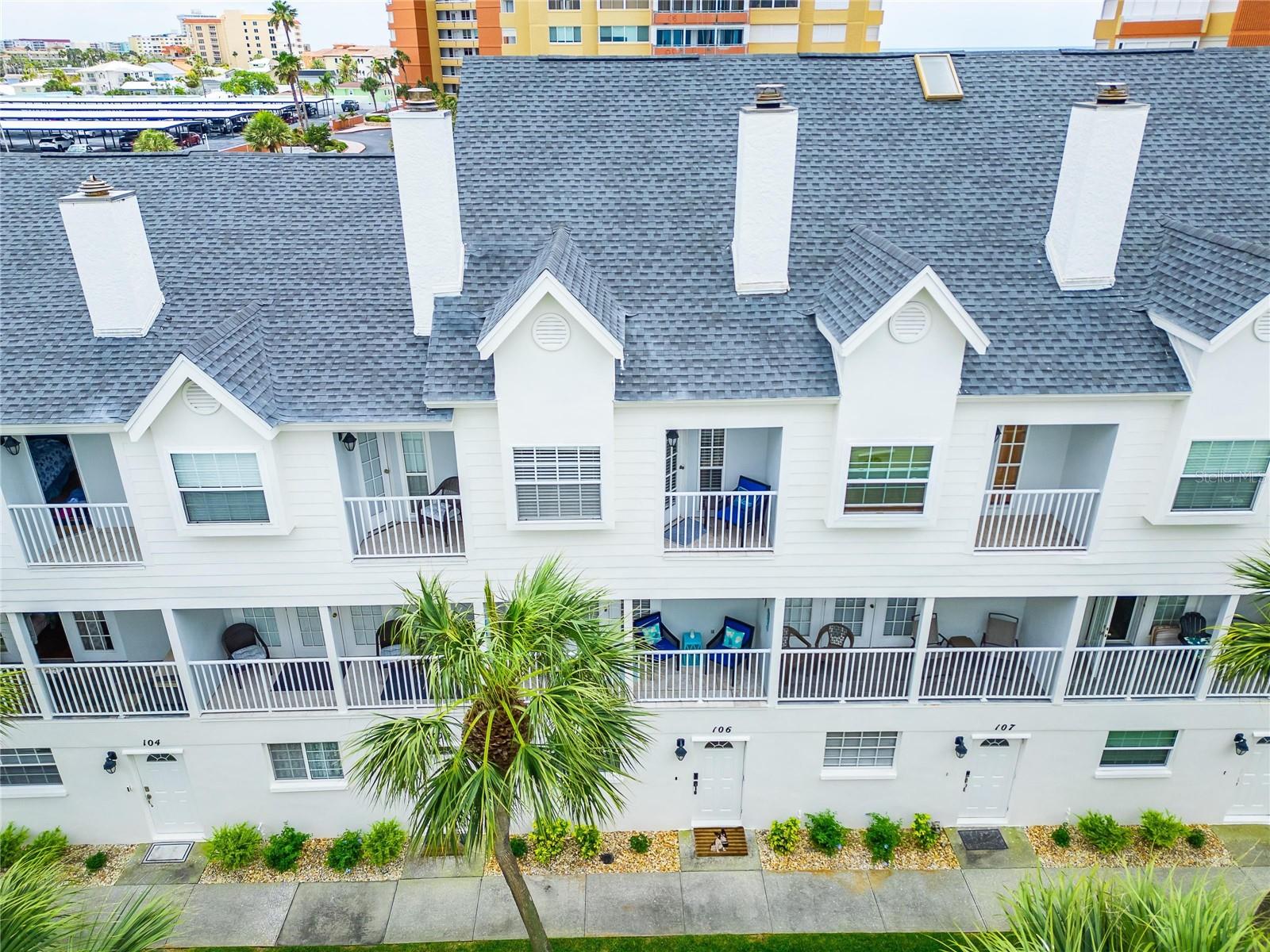 SUNSET REEF - Residential