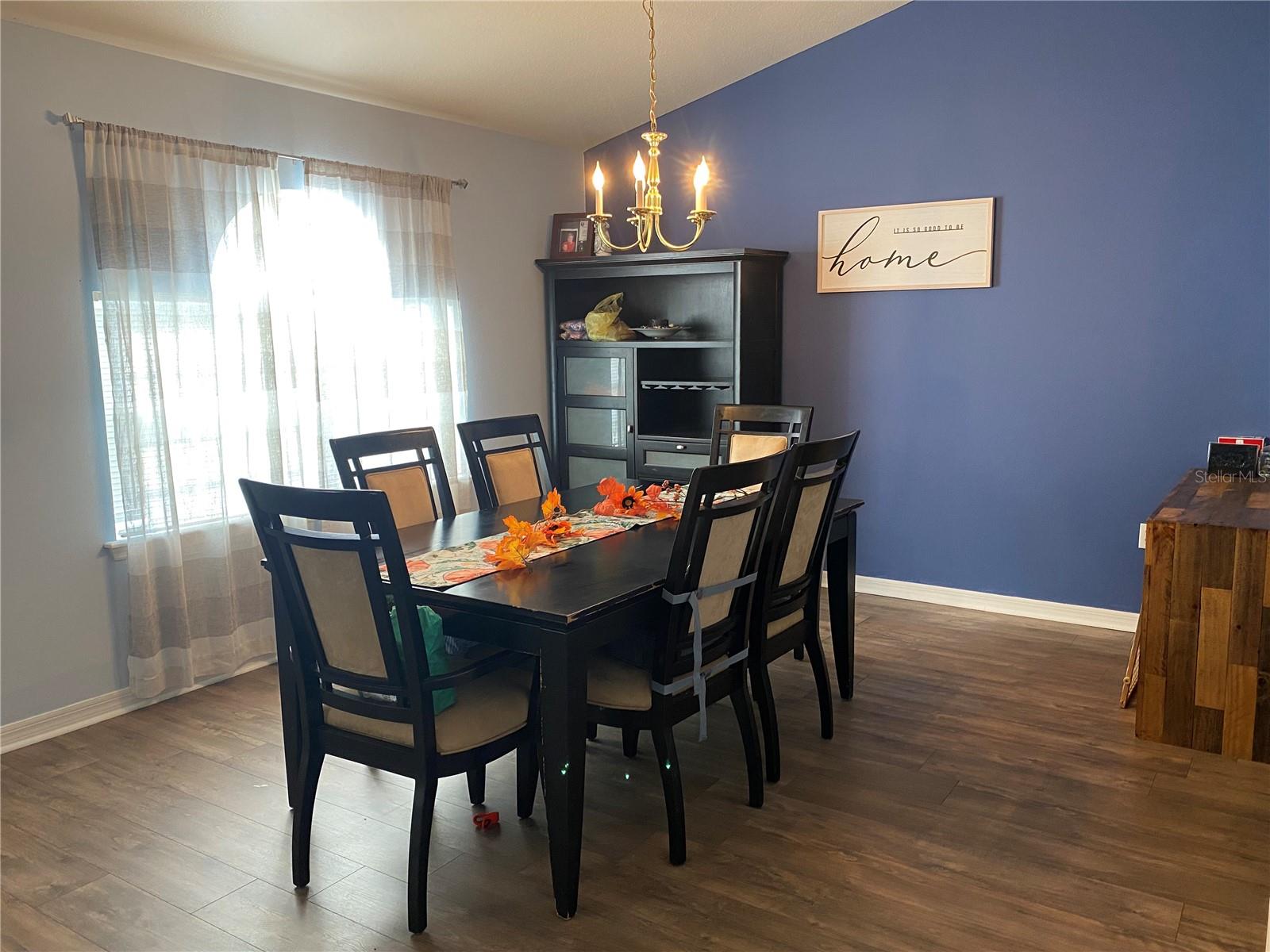 SUN N LAKE - Residential Lease