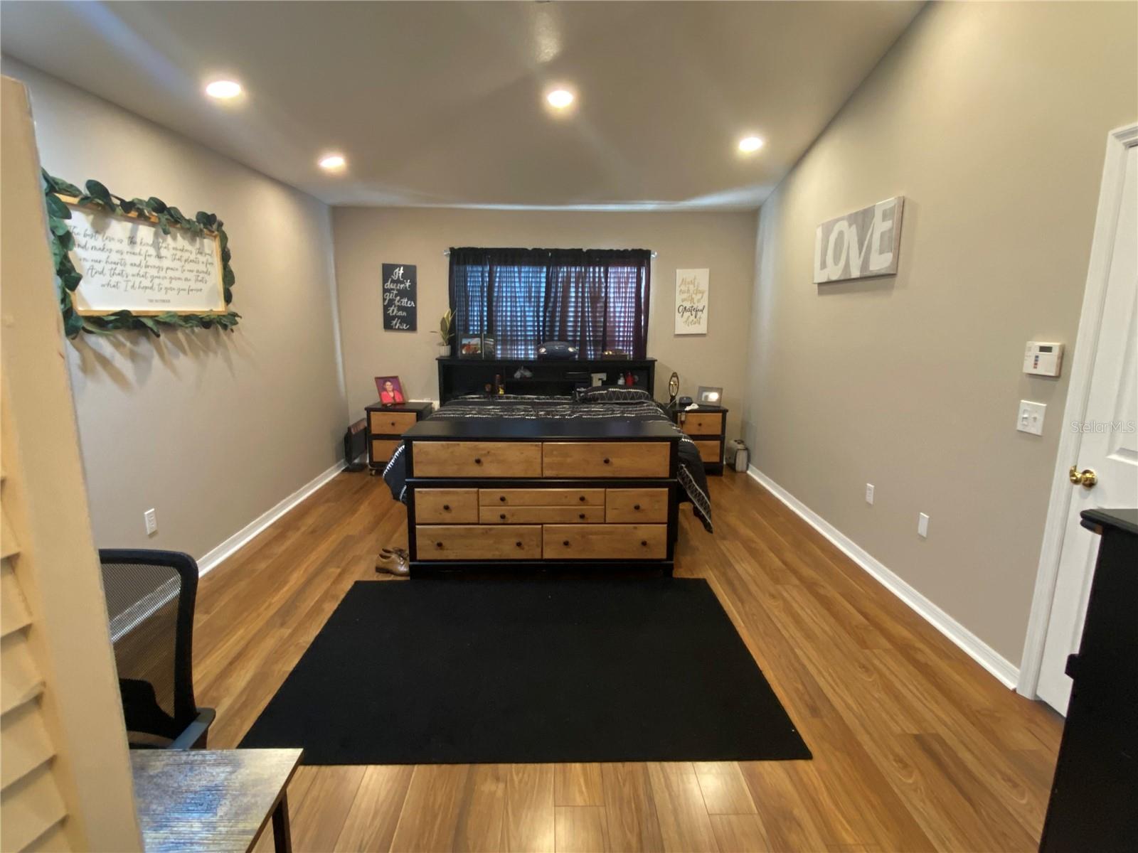 SUN N LAKE - Residential Lease