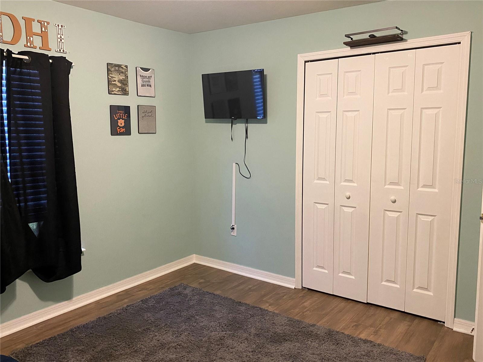 SUN N LAKE - Residential Lease