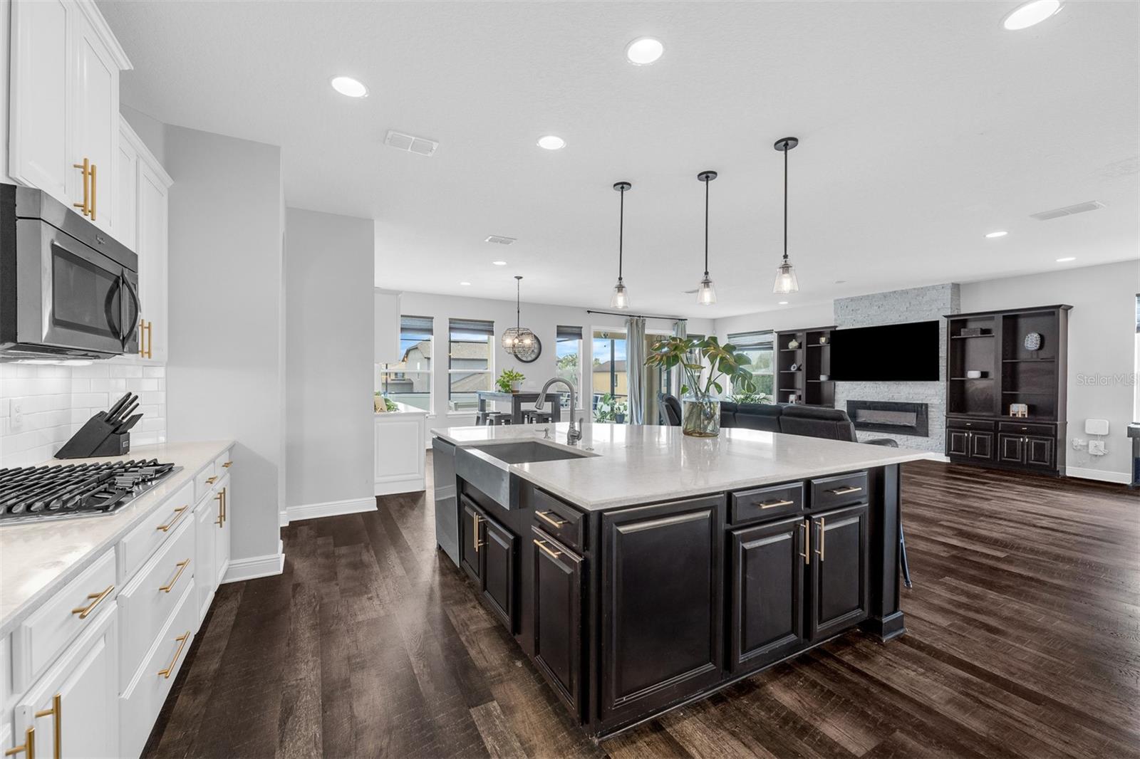 HUNTERS RUN PH 2 - Residential