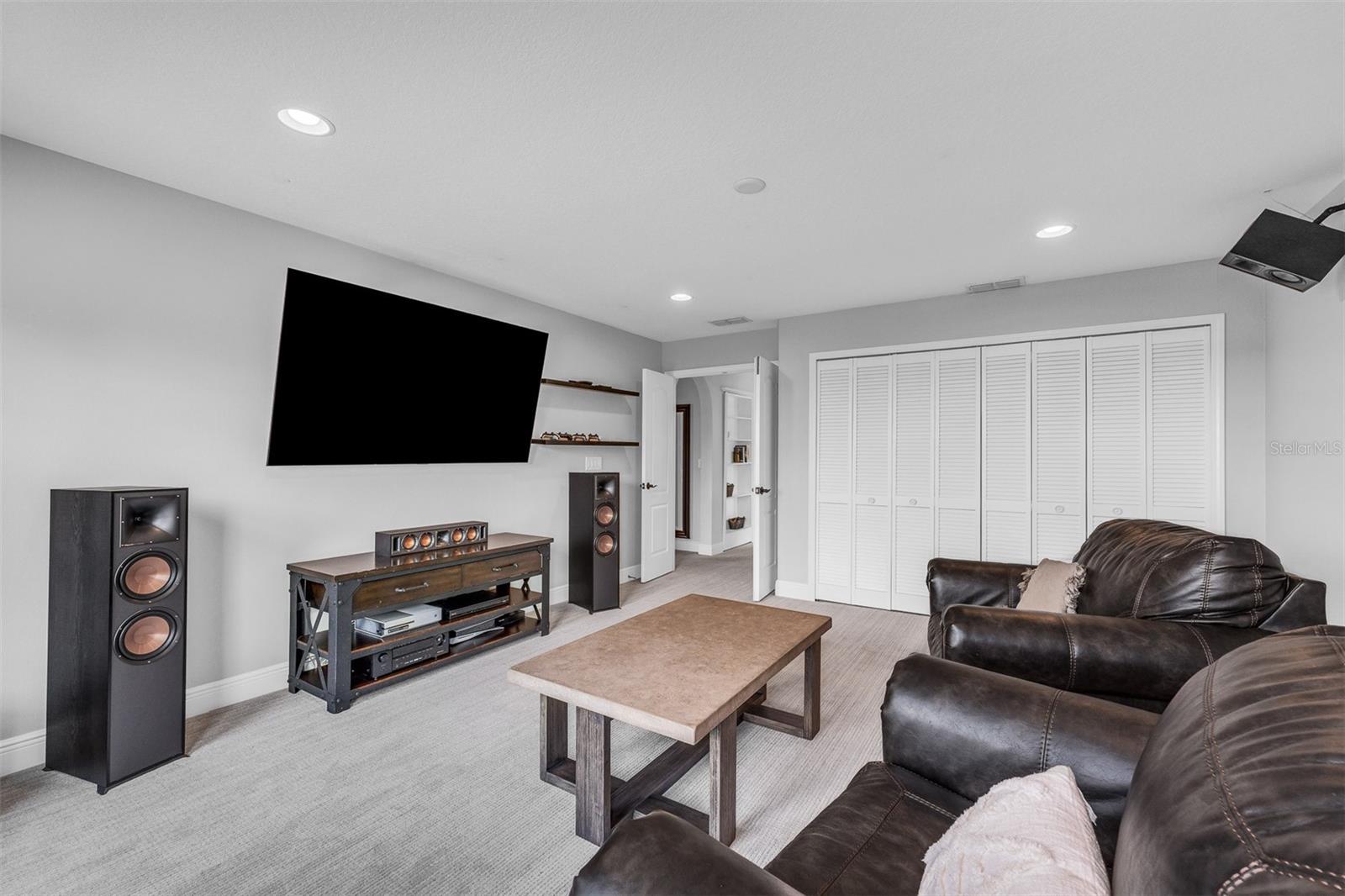HUNTERS RUN PH 2 - Residential