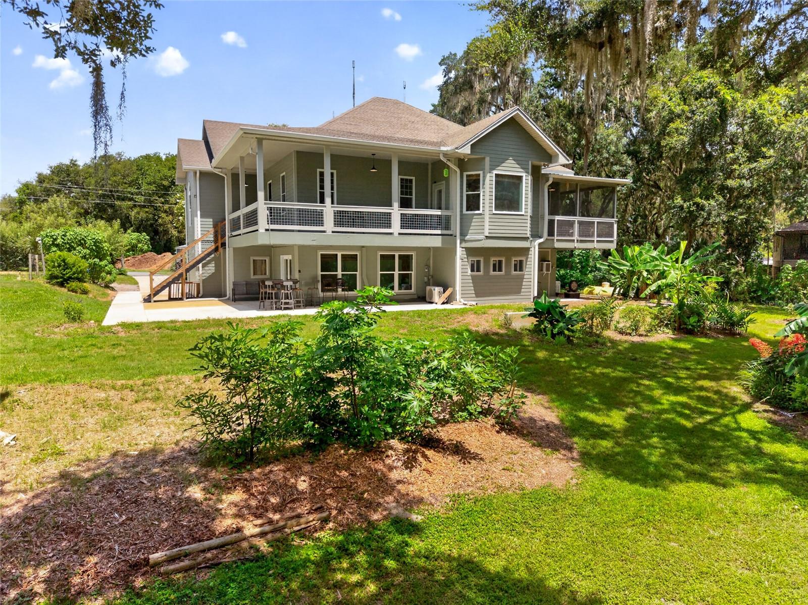 ACERAGE - Residential