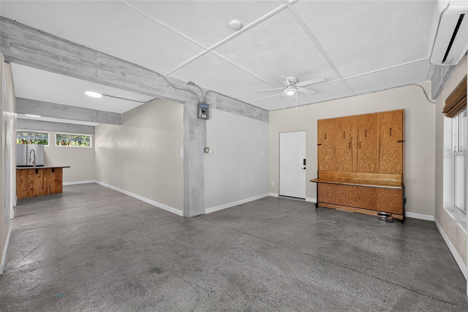 ACERAGE - Residential