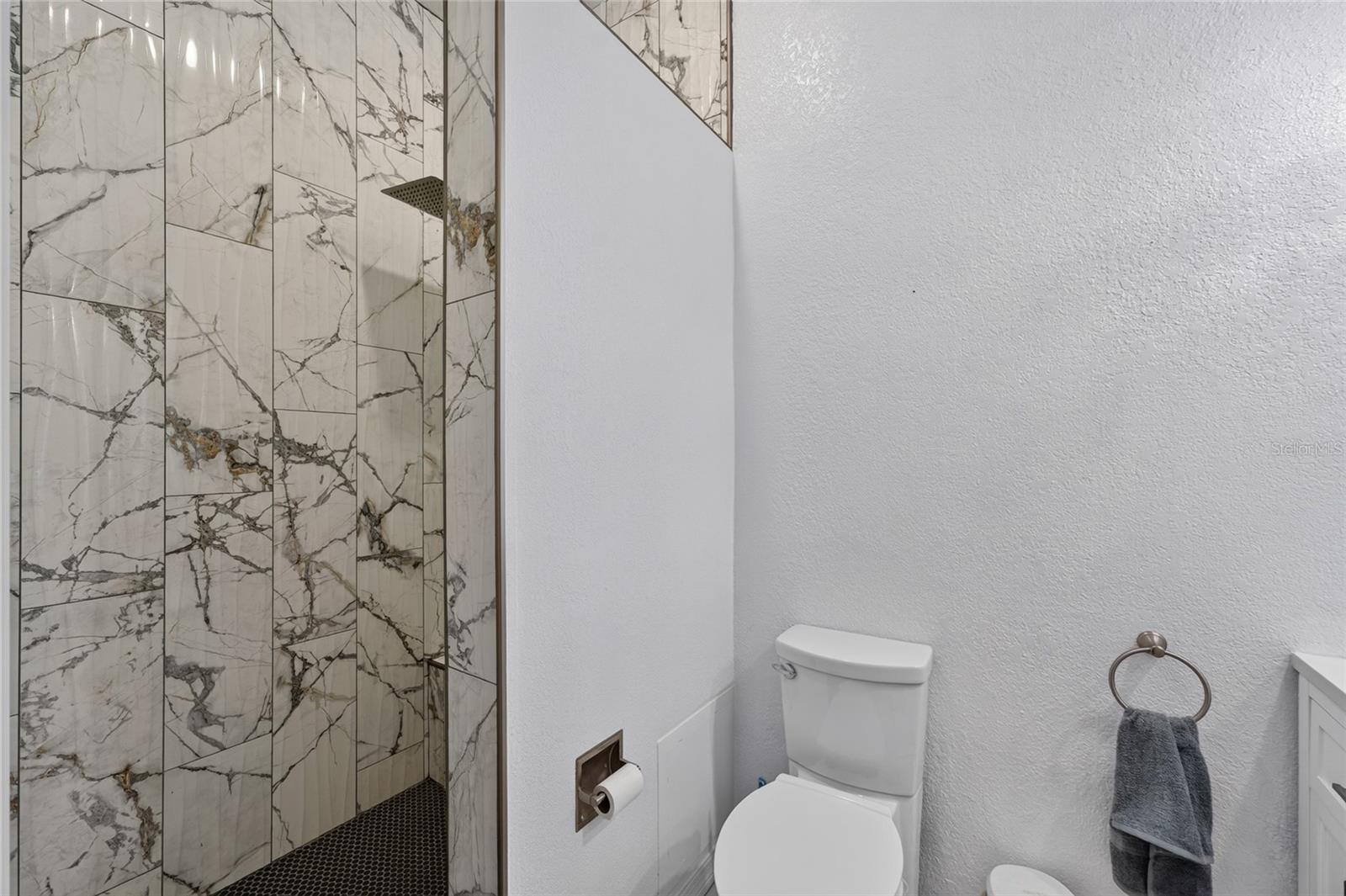 ACERAGE - Residential
