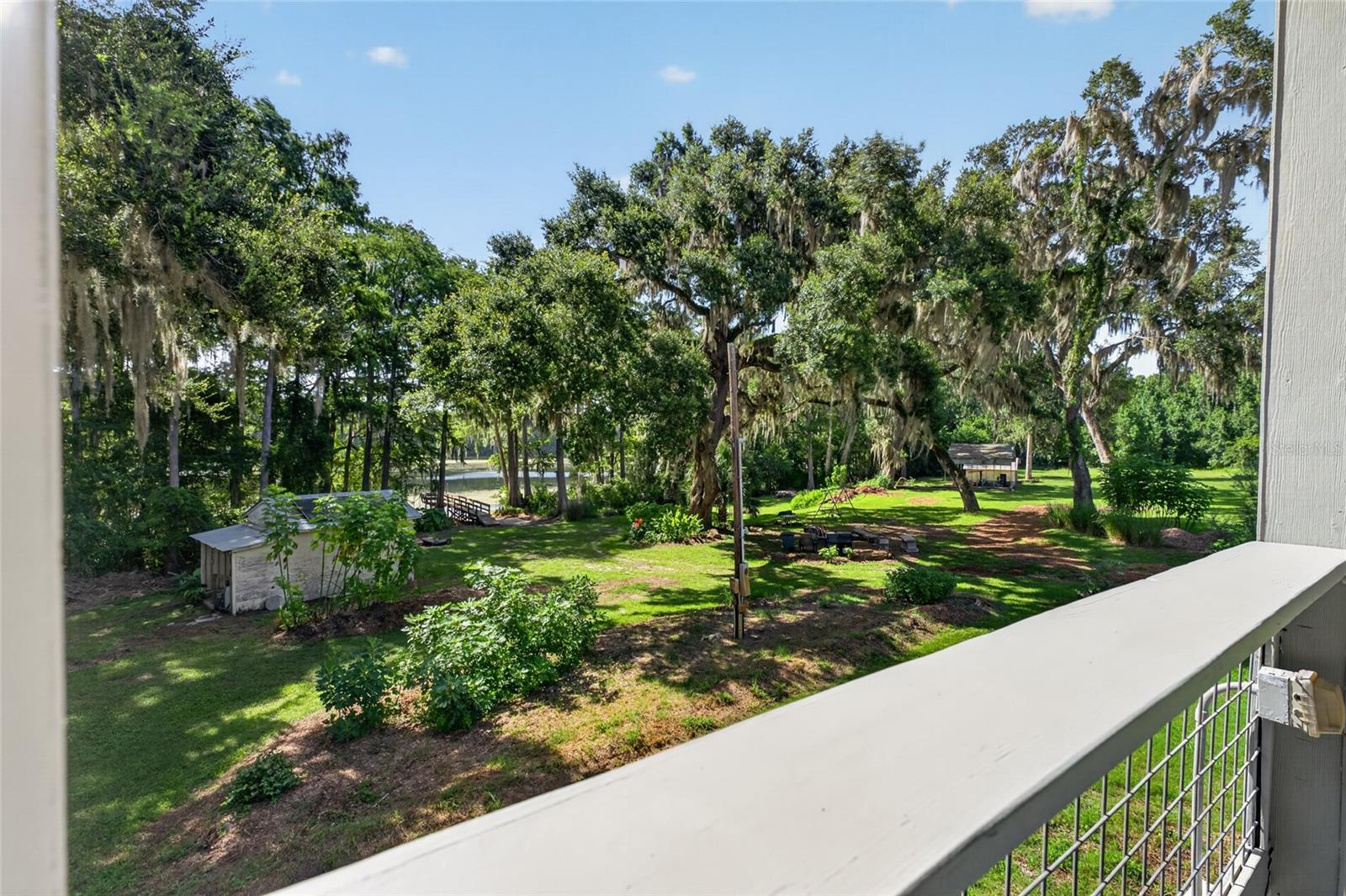 ACERAGE - Residential