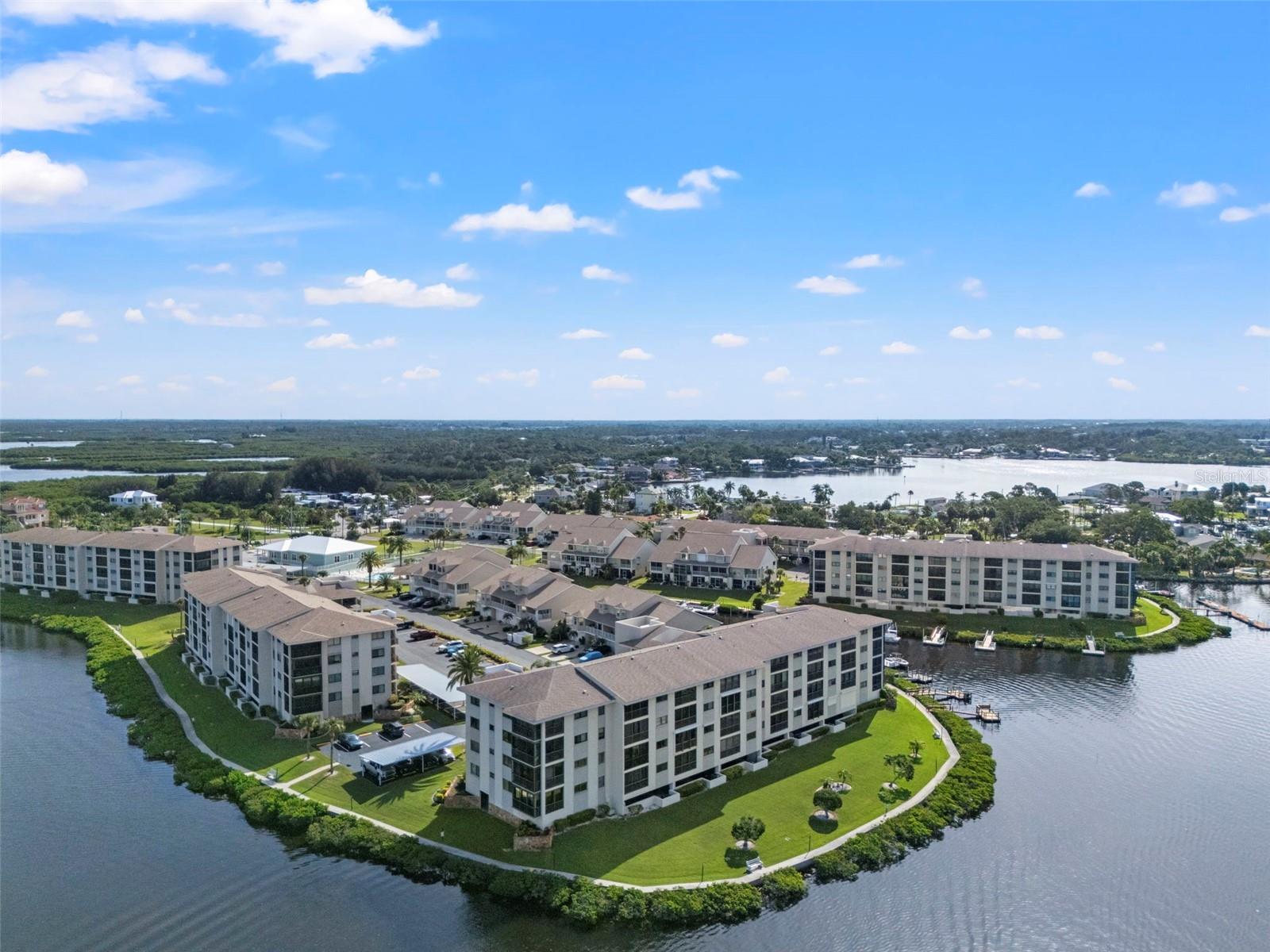 SAND PEBBLE POINTE CONDO 01 AMD 02 - Residential