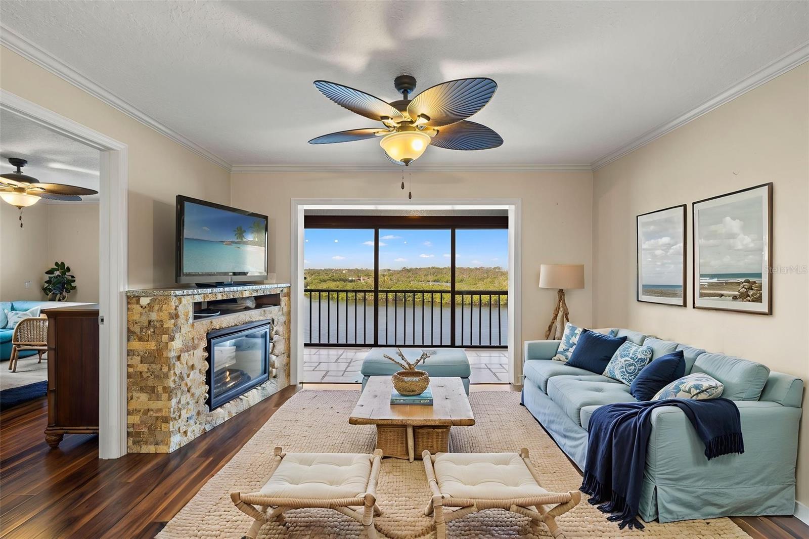 SAND PEBBLE POINTE CONDO 01 AMD 02 - Residential