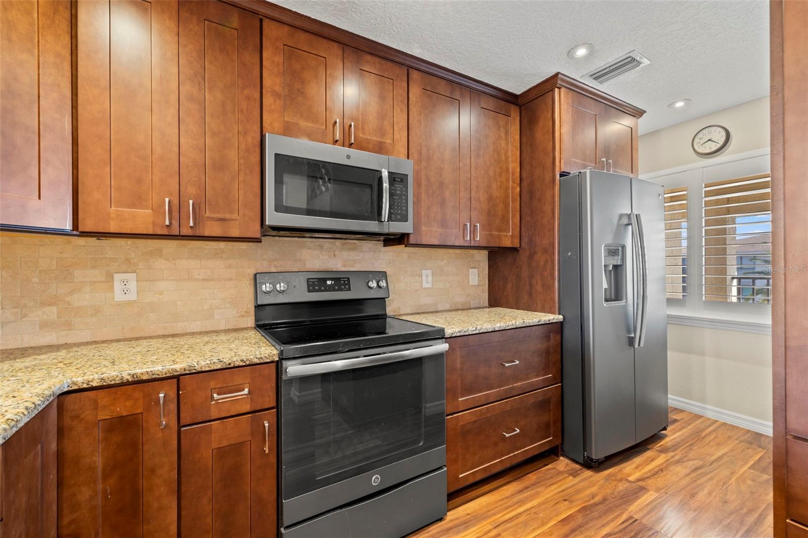 SAND PEBBLE POINTE CONDO 01 AMD 02 - Residential