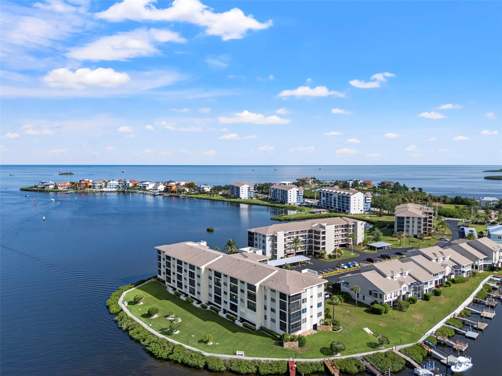 SAND PEBBLE POINTE CONDO 01 AMD 02 - Residential