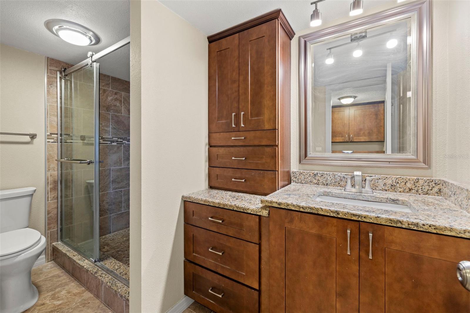 SAND PEBBLE POINTE CONDO 01 AMD 02 - Residential