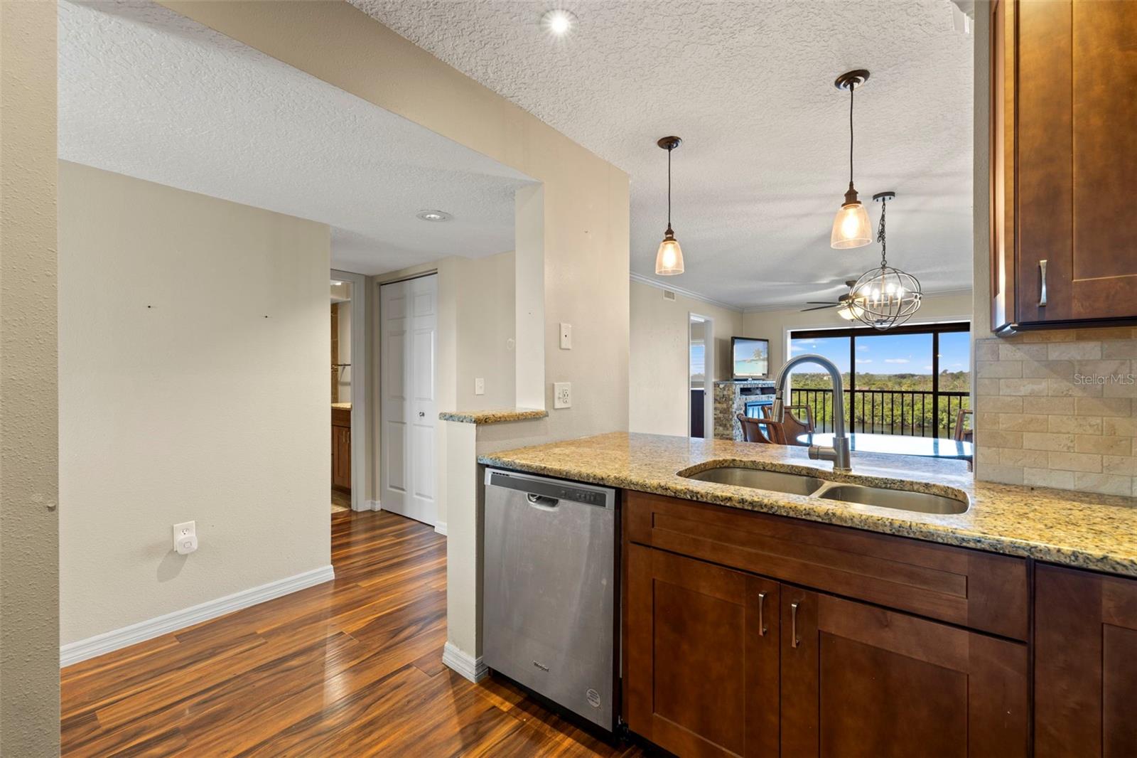 SAND PEBBLE POINTE CONDO 01 AMD 02 - Residential