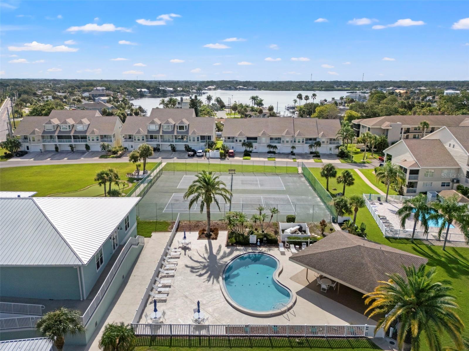 SAND PEBBLE POINTE CONDO 01 AMD 02 - Residential