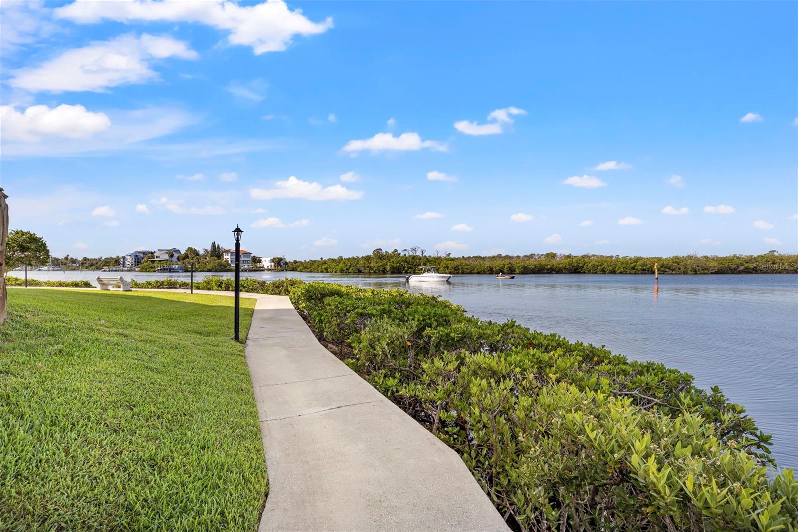 SAND PEBBLE POINTE CONDO 01 AMD 02 - Residential
