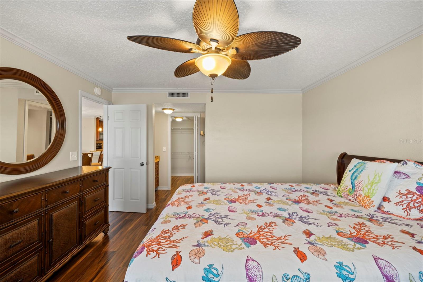 SAND PEBBLE POINTE CONDO 01 AMD 02 - Residential