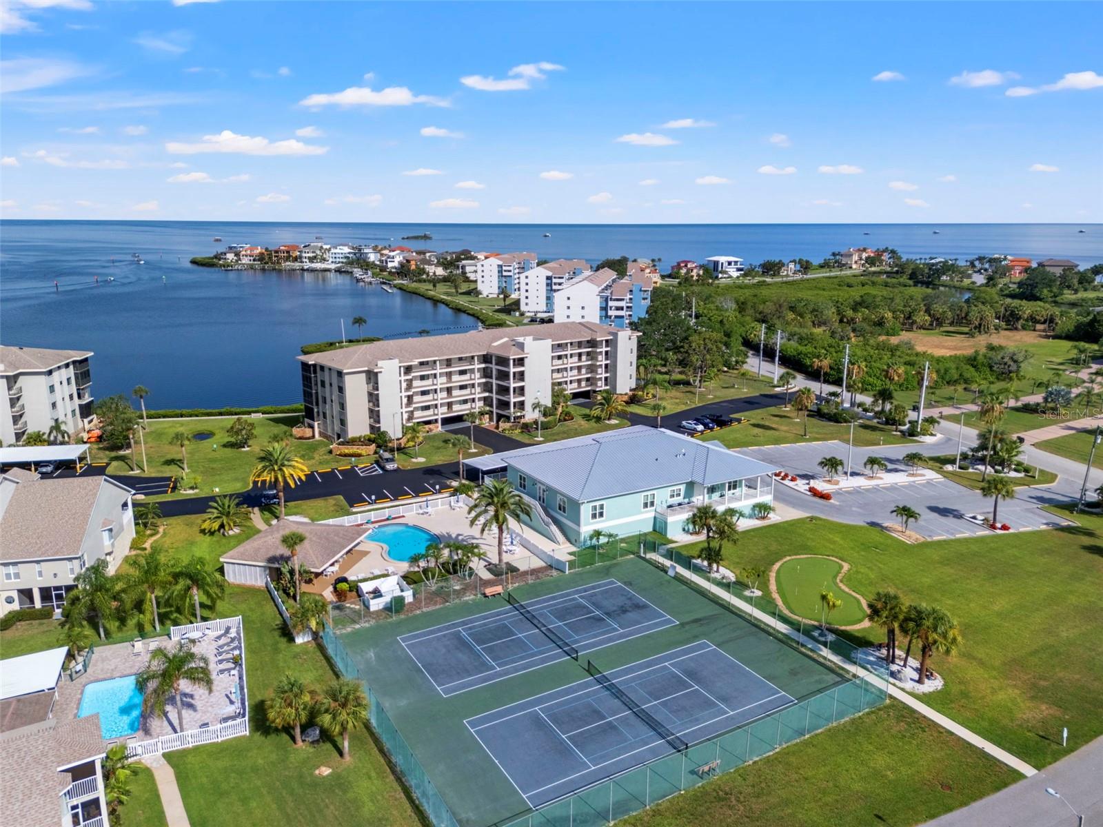 SAND PEBBLE POINTE CONDO 01 AMD 02 - Residential