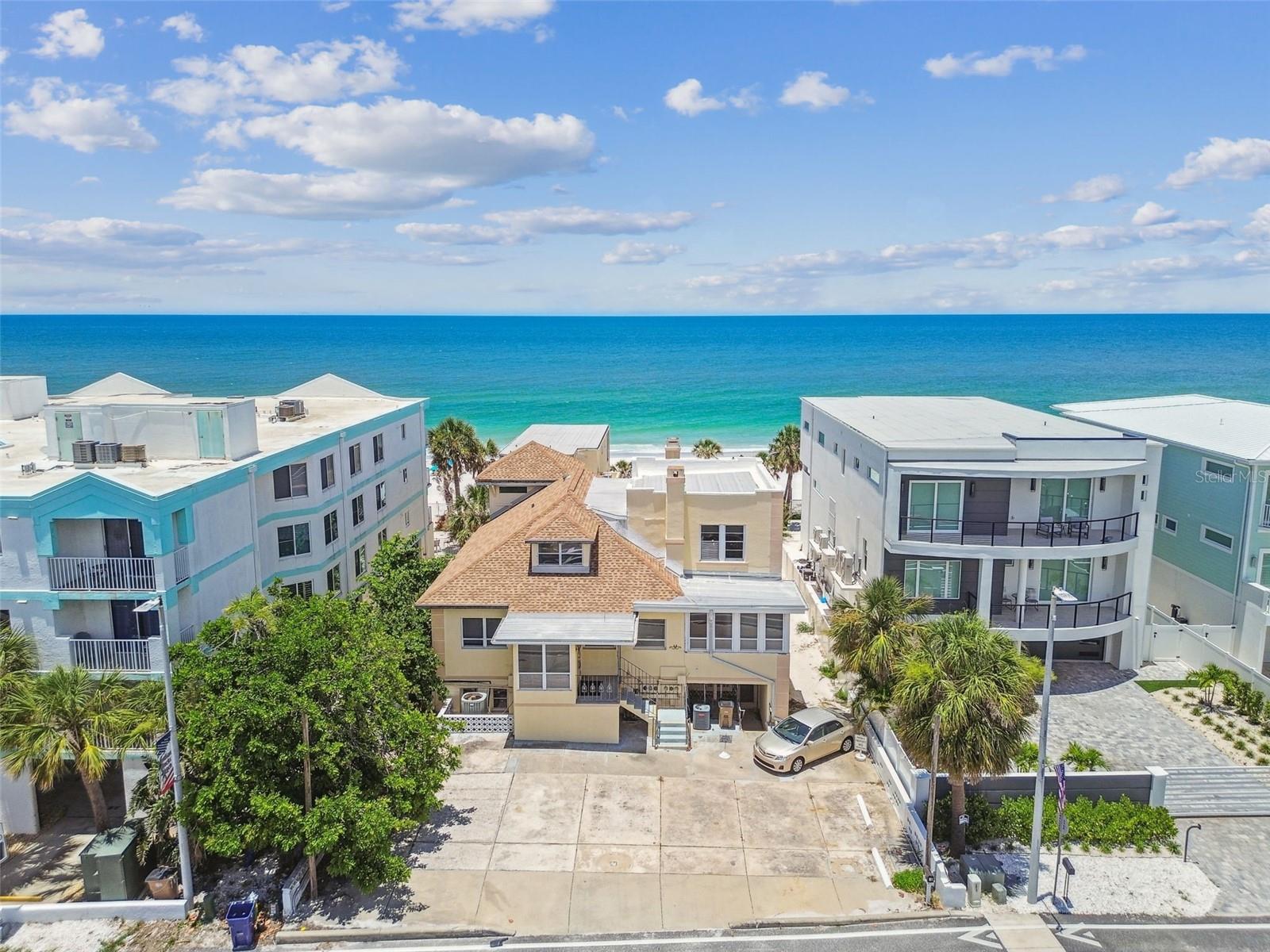 INDIAN ROCKS - Residential