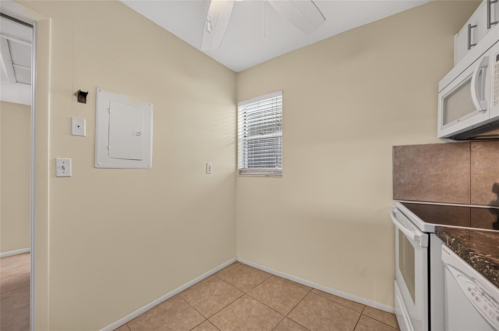 PURITAN ARMS - Residential