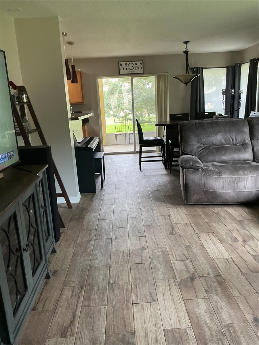 MANGO RIDGE TWNHMS - Residential