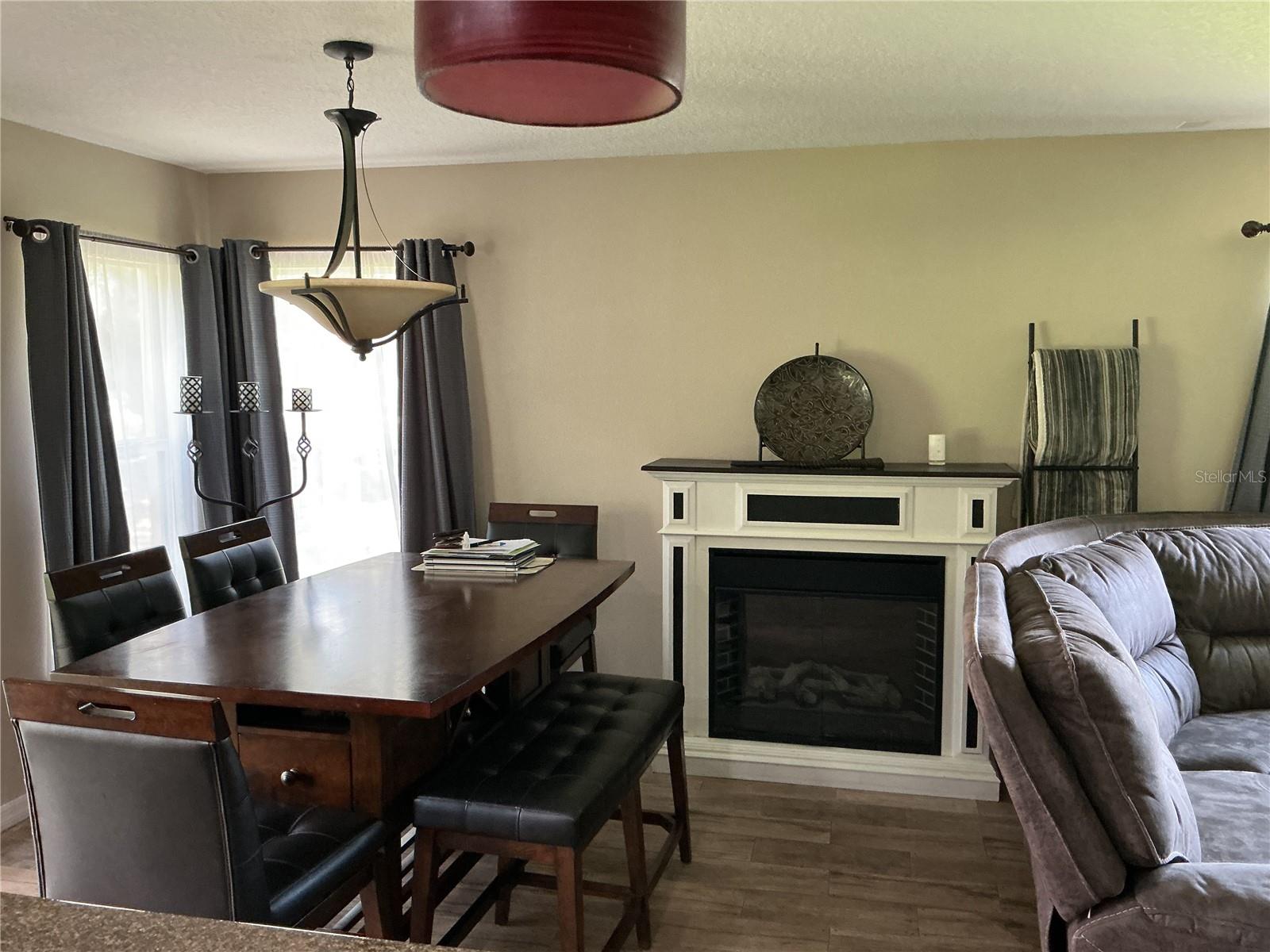 MANGO RIDGE TWNHMS - Residential