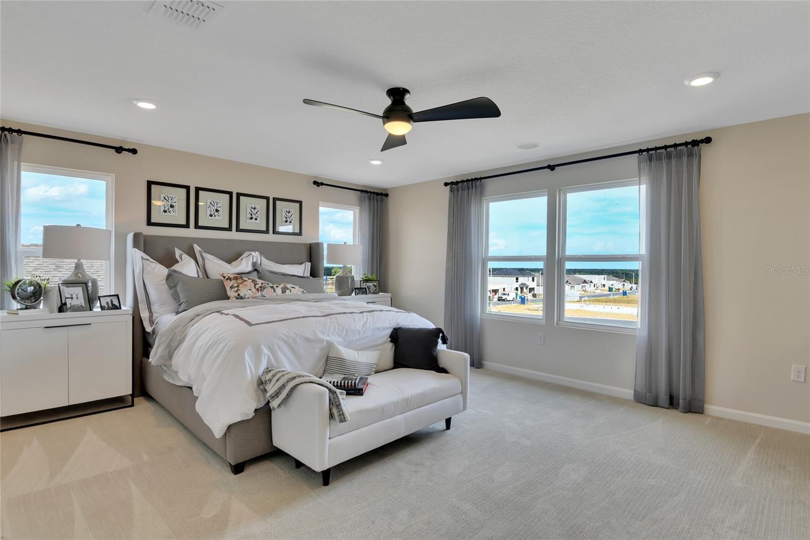 SEASONS AT MAGNOLIA POINTE - Residential