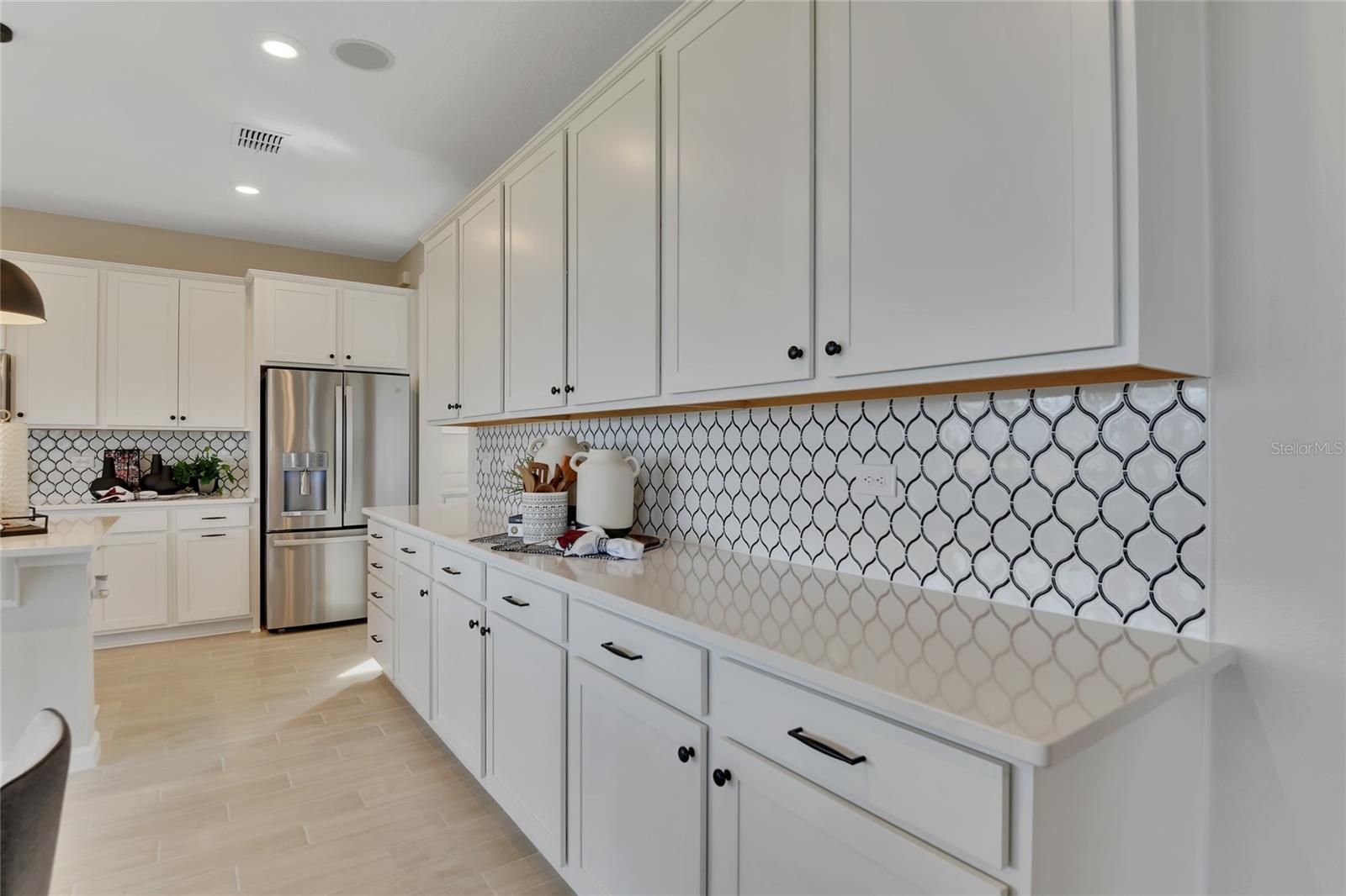 SEASONS AT MAGNOLIA POINTE - Residential