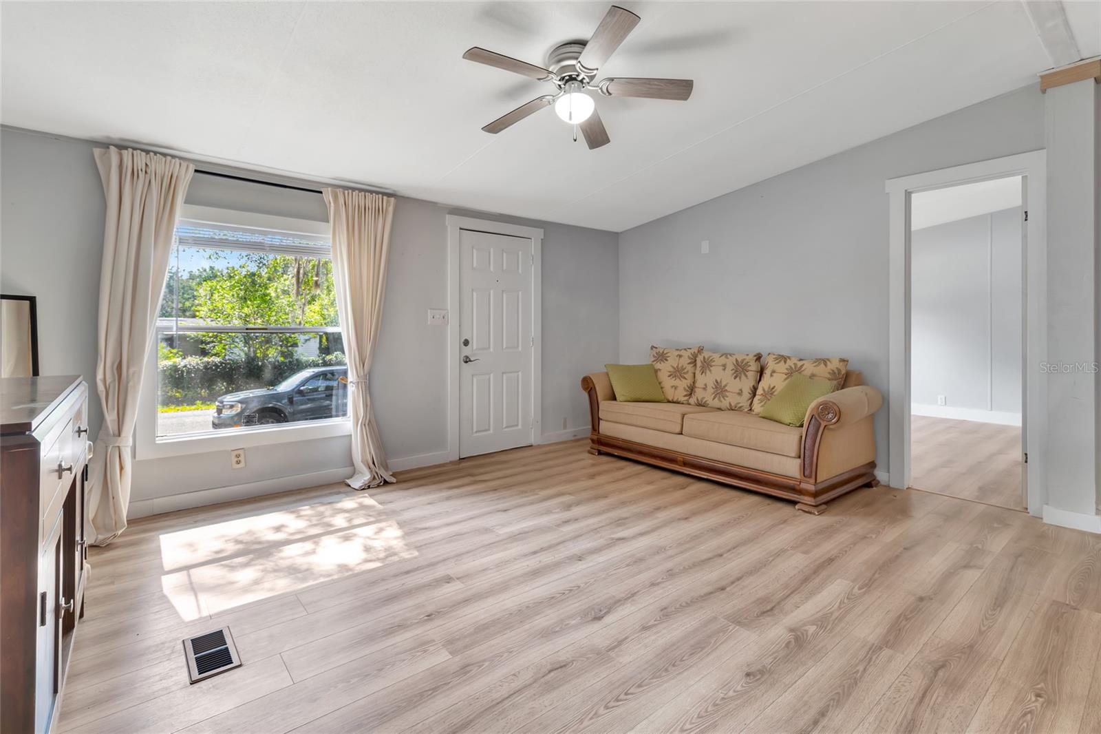 LITTLE LAKE WEIR SUB FIRST ADD - Residential