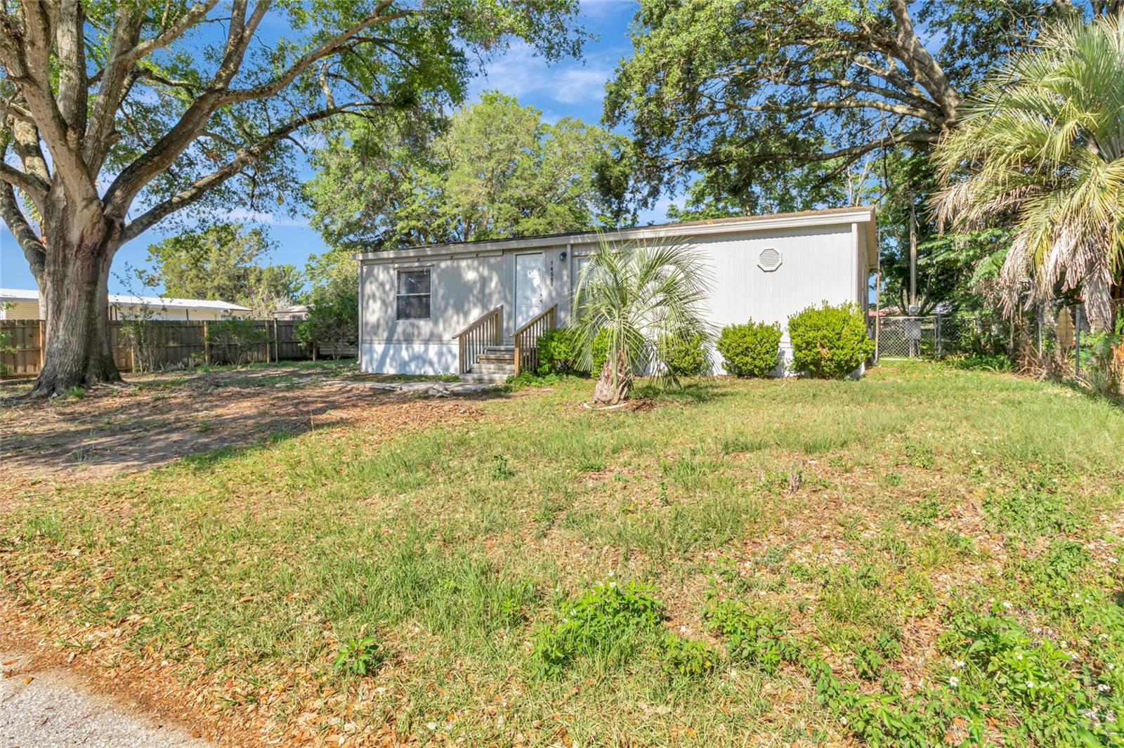 LITTLE LAKE WEIR SUB FIRST ADD - Residential