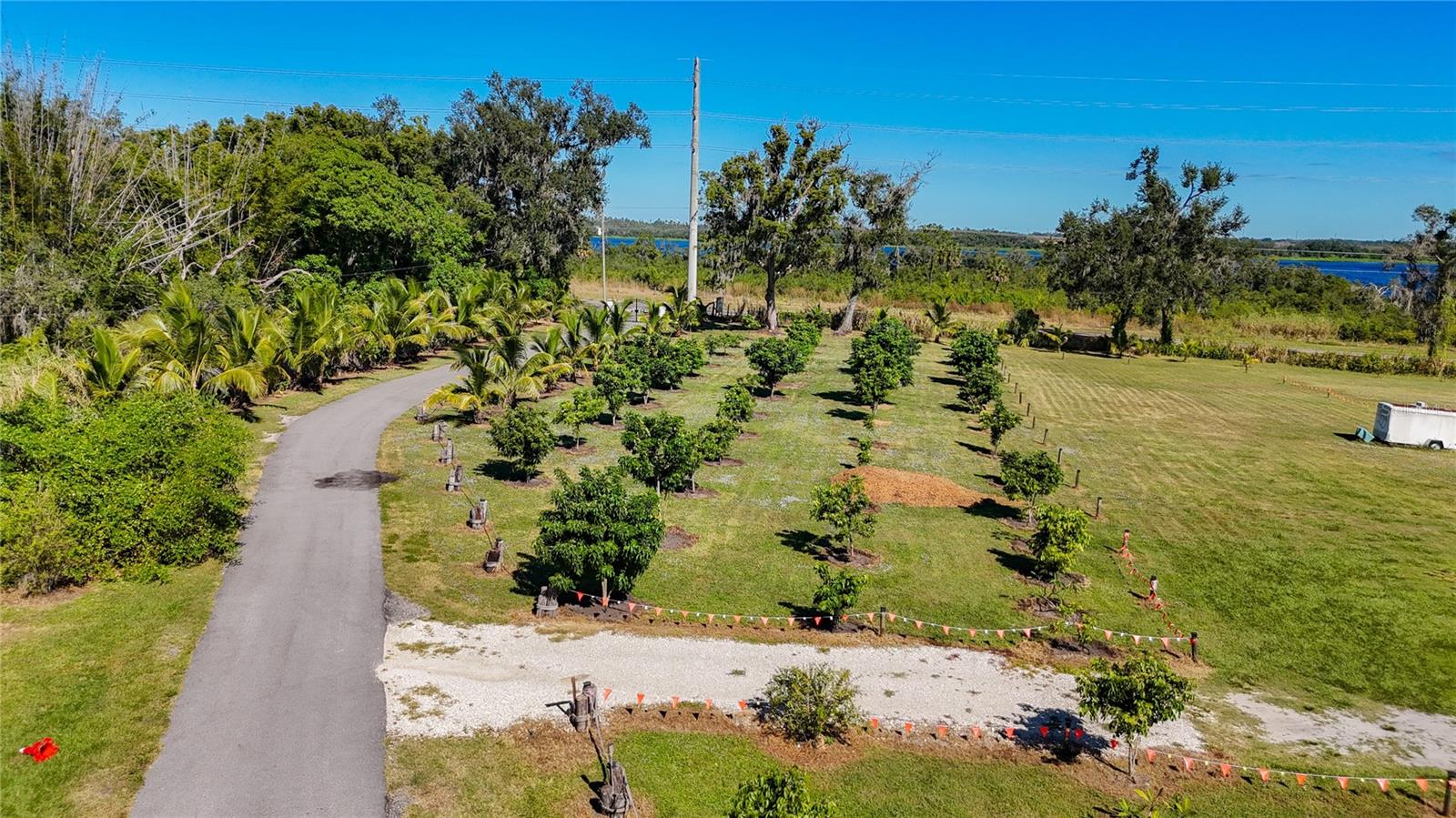 ACREAGE - Land