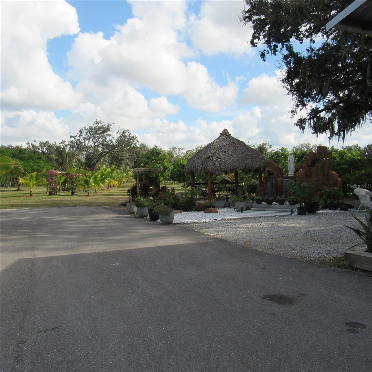 ACREAGE - Land
