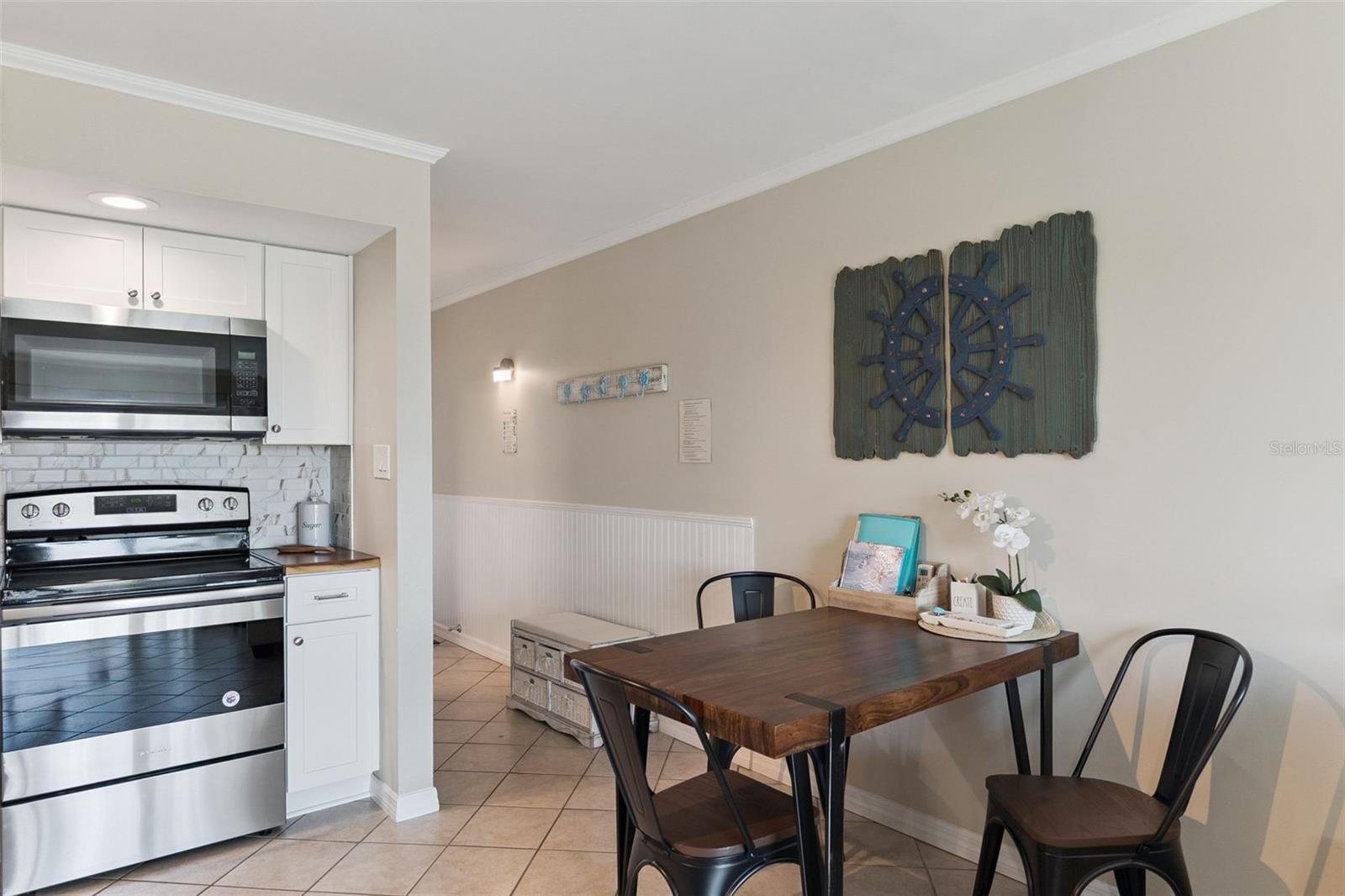 MARINERS COVE CONDO - Residential