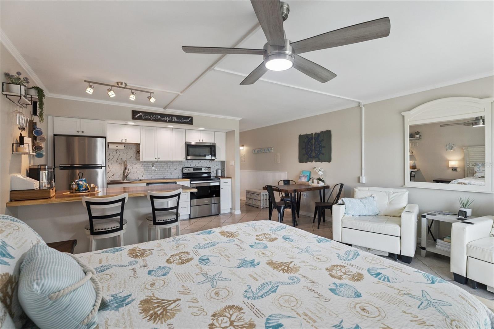 MARINERS COVE CONDO - Residential