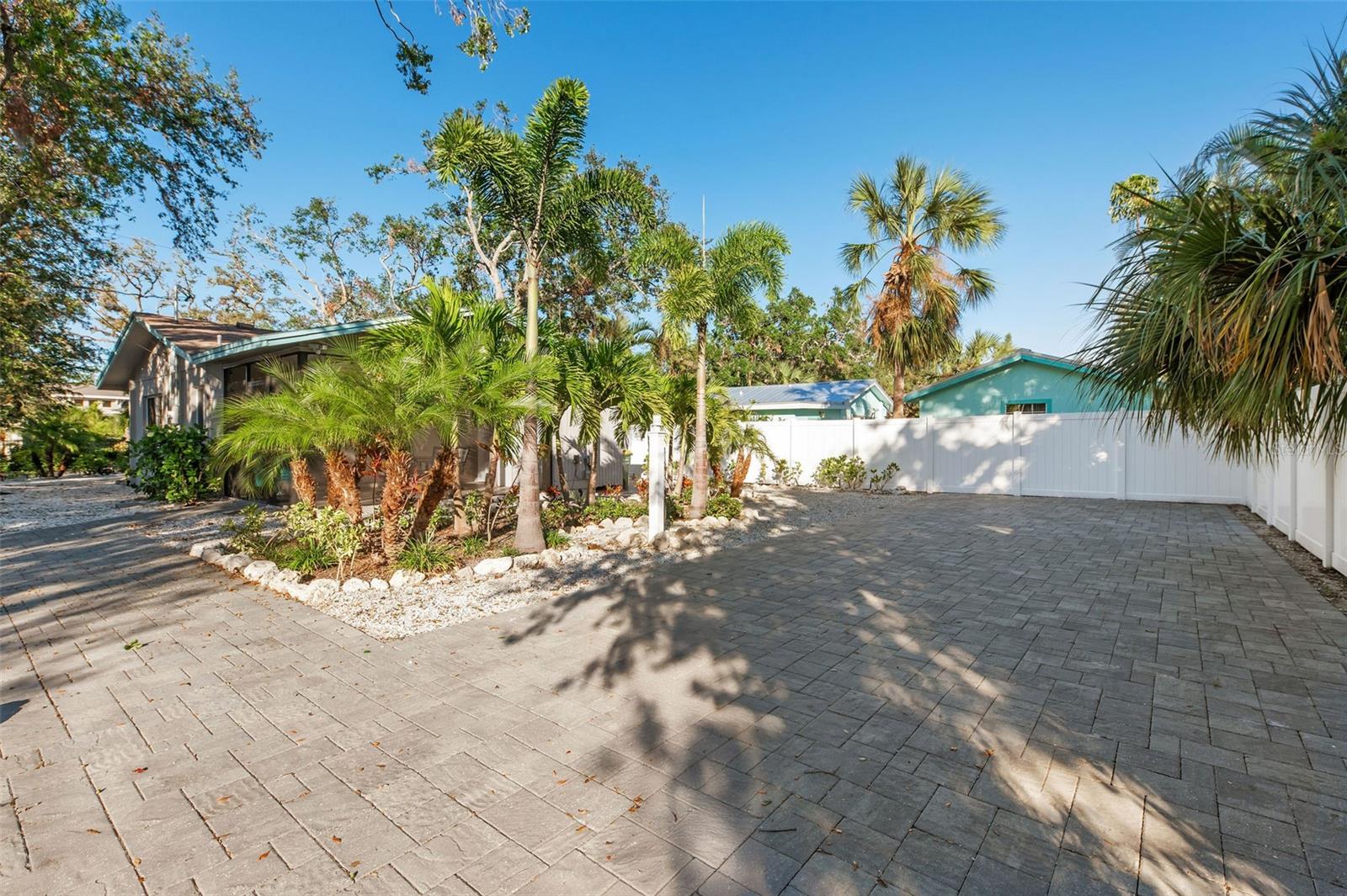 BAYVIEW - Residential