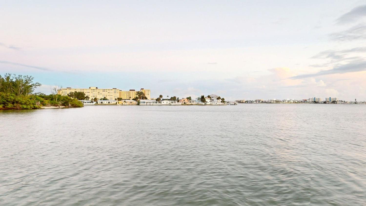 BOCA CIEGA POINT EAST - Residential
