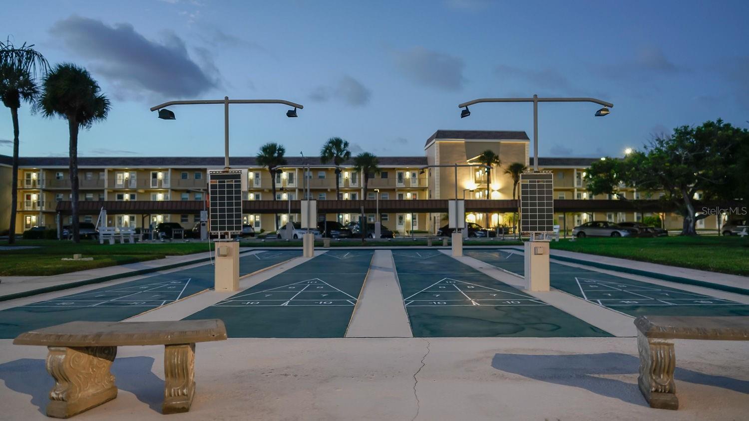 BOCA CIEGA POINT EAST - Residential