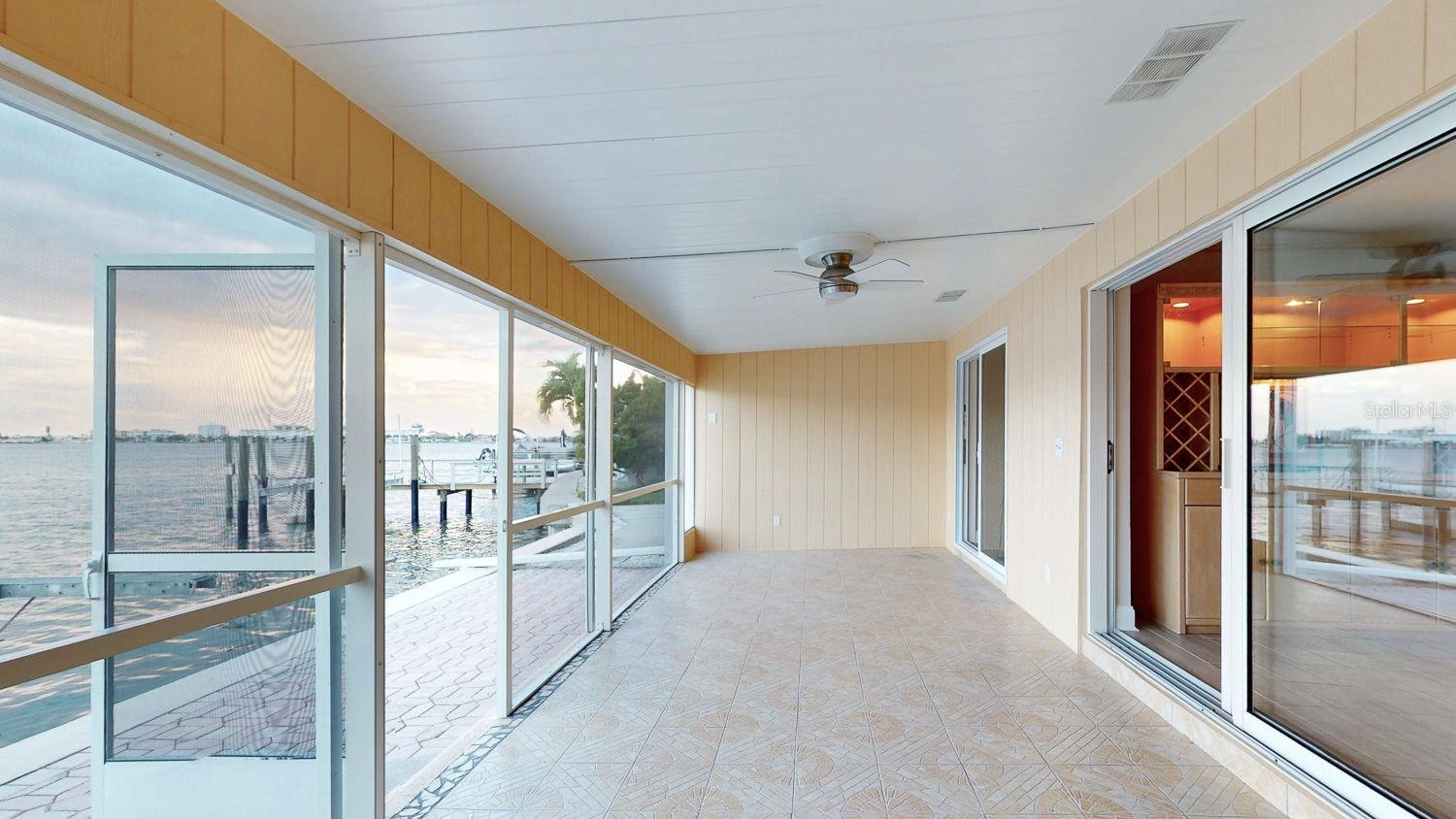BOCA CIEGA POINT EAST - Residential