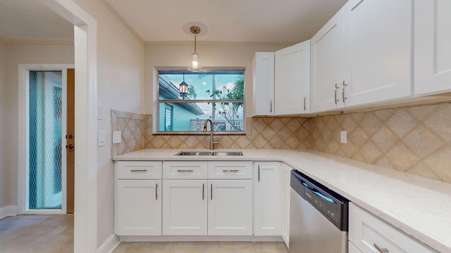 BOCA CIEGA POINT EAST - Residential