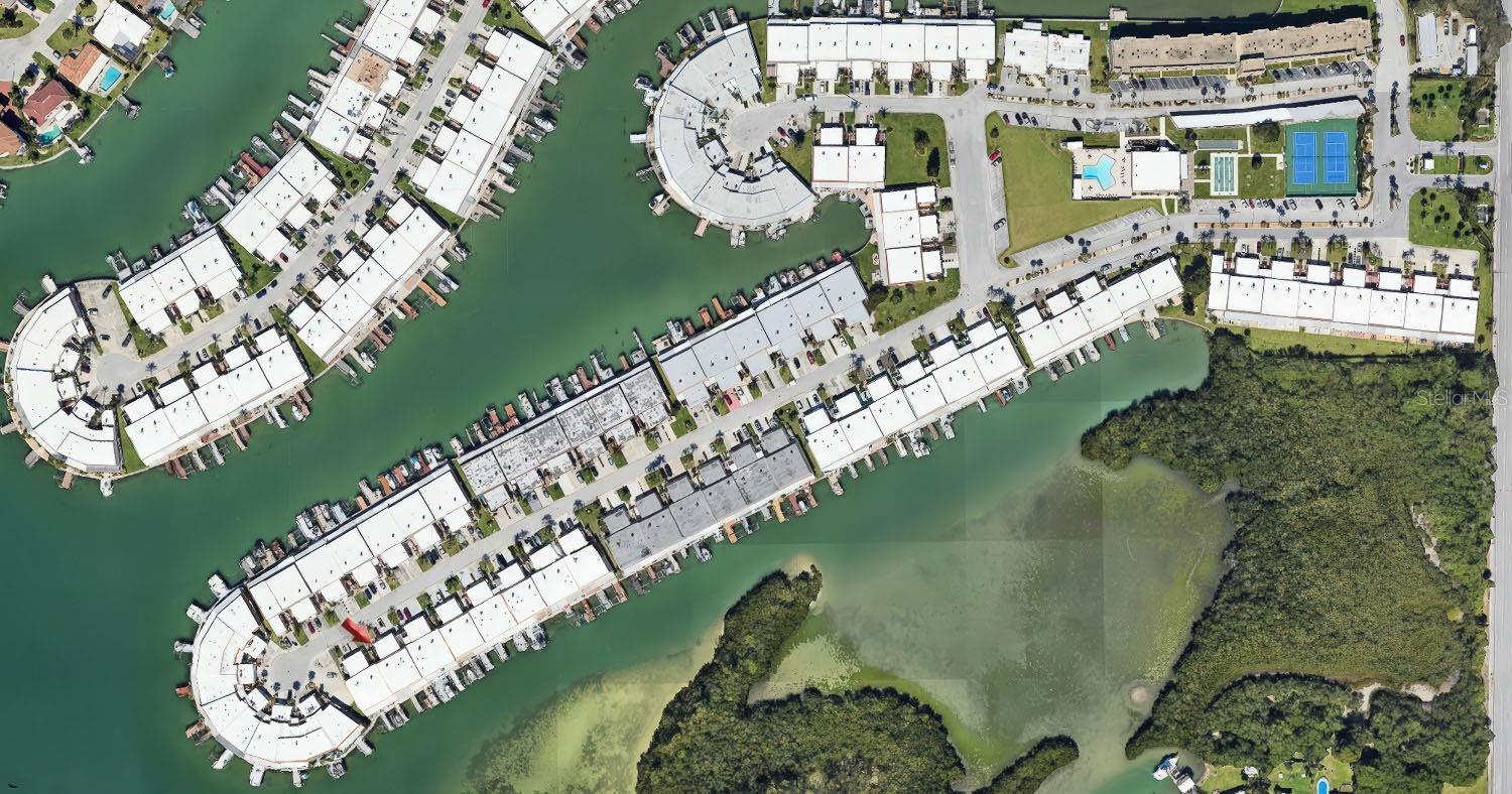 BOCA CIEGA POINT EAST - Residential