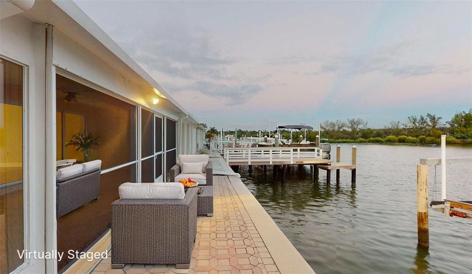 BOCA CIEGA POINT EAST - Residential