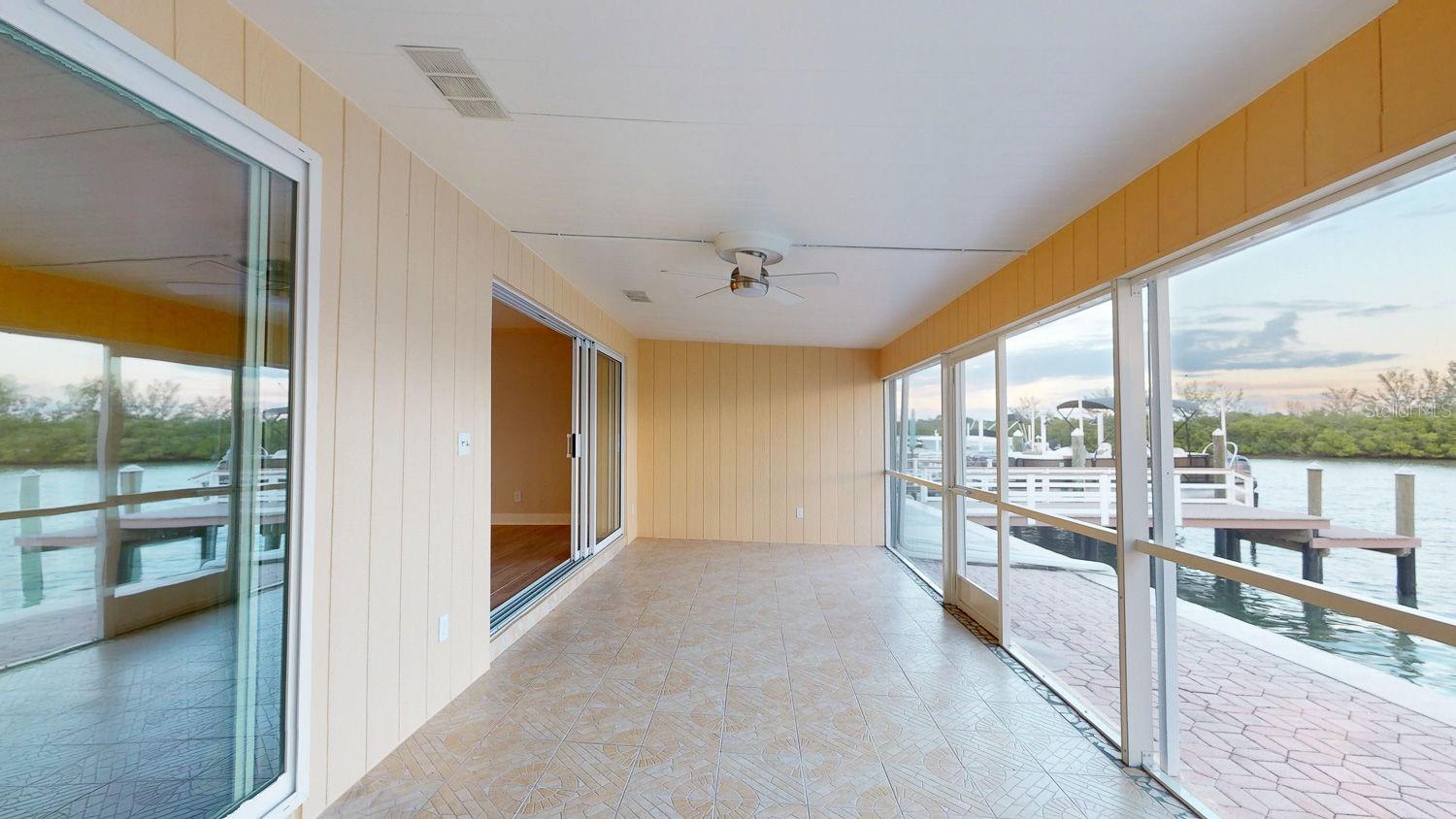 BOCA CIEGA POINT EAST - Residential