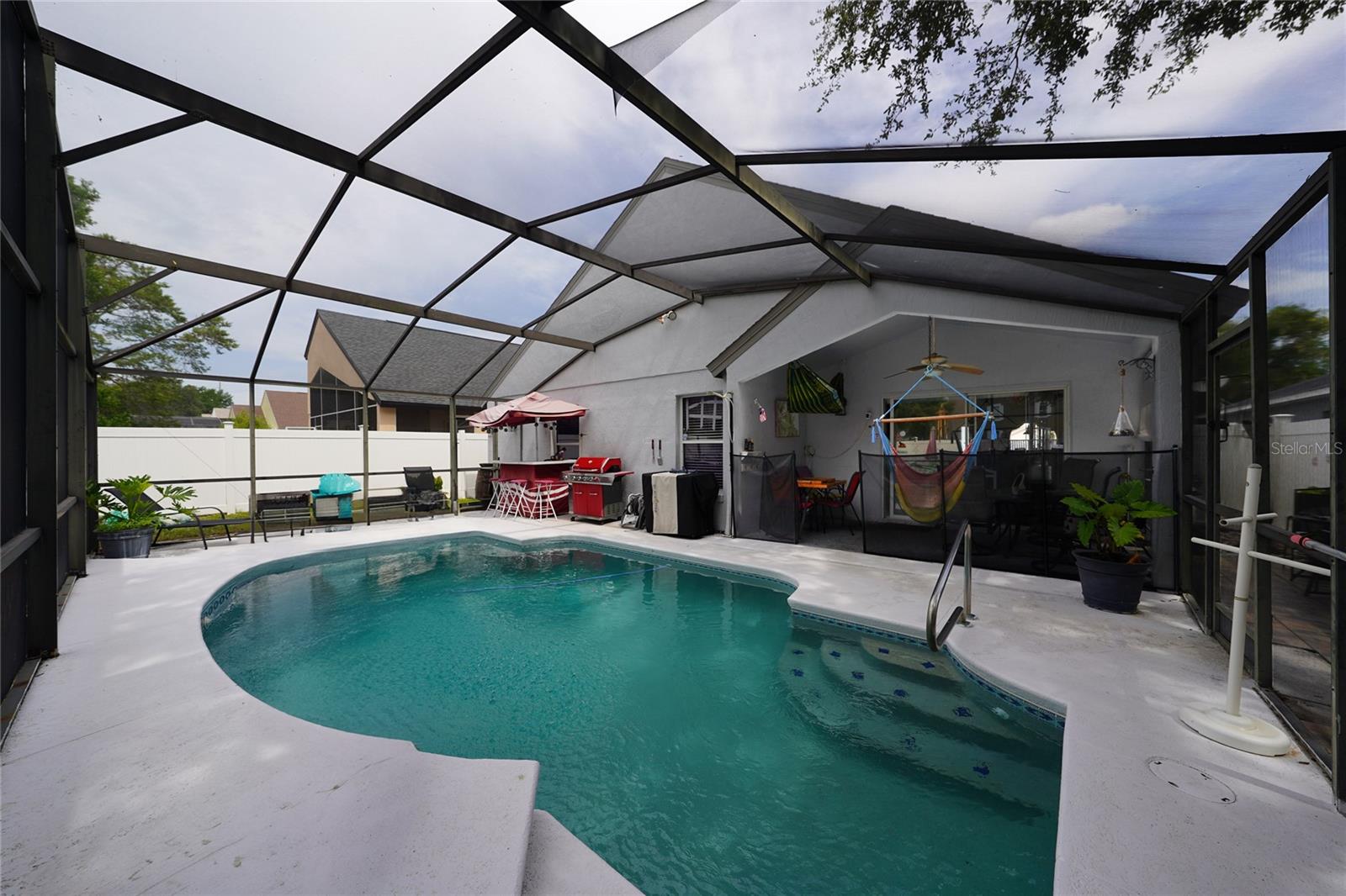 EAGLERIDGE PH 02 - Residential