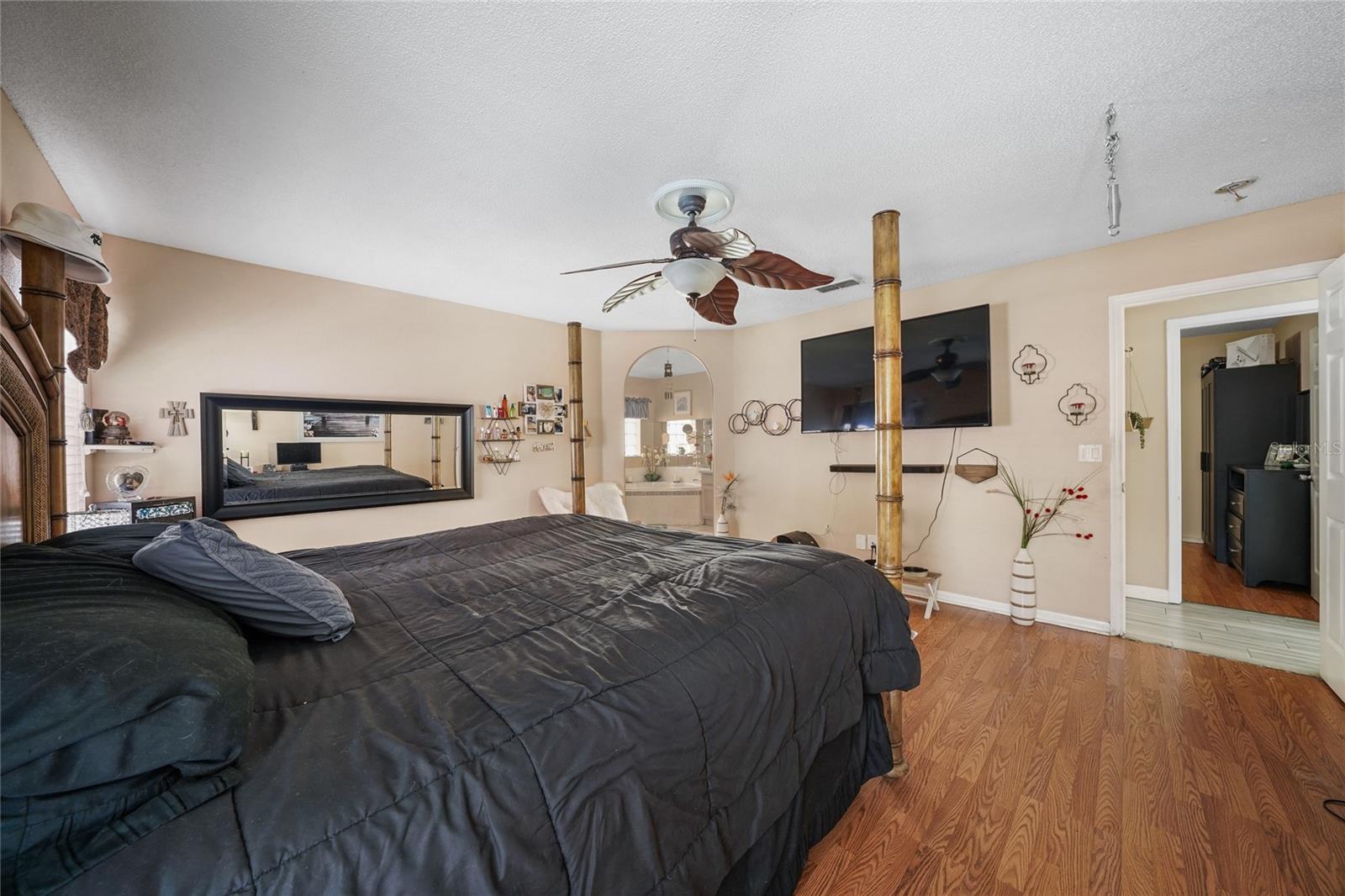 EAGLERIDGE PH 02 - Residential
