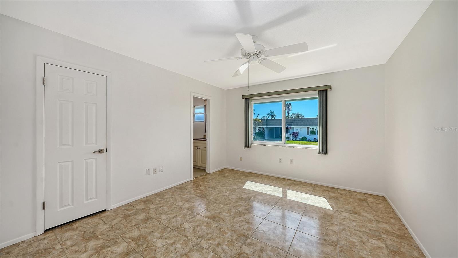 STRATHMORE RIVERSIDE II - Residential