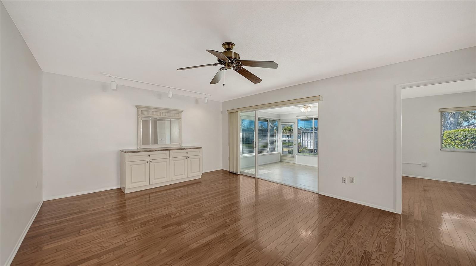 STRATHMORE RIVERSIDE II - Residential