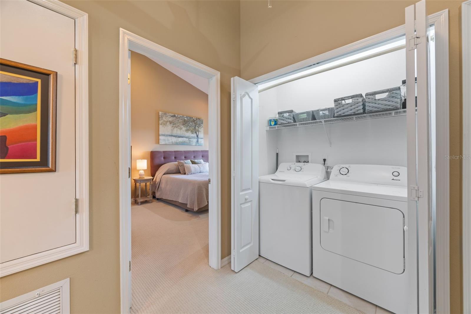 BAYSHORE TWNHS - Residential